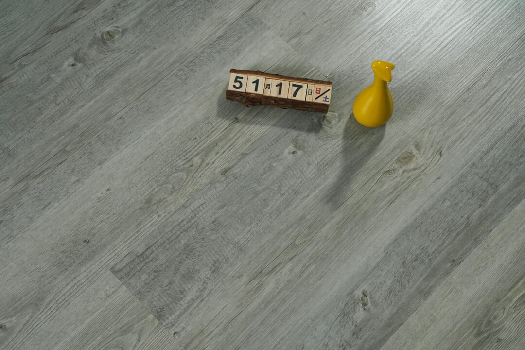 LVFGRY03-7-7-V2